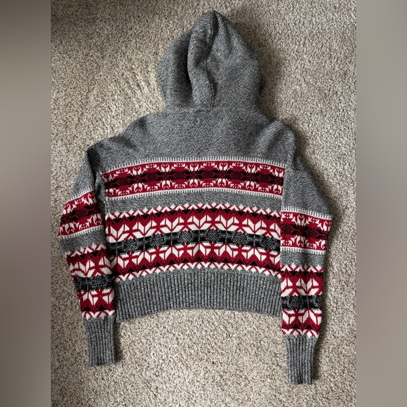 YET AGAIN Fair Isle Sweater Sherpa-lined Hoodie Pom-Pom Drawstring Gray & Red M - Picture 2 of 8